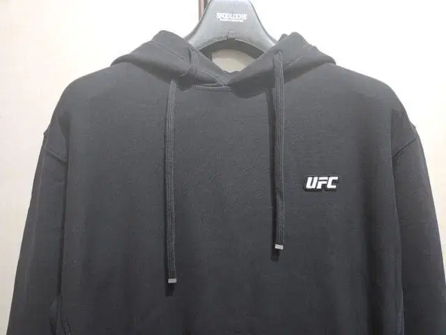 UFC 후드 판매 합니다!